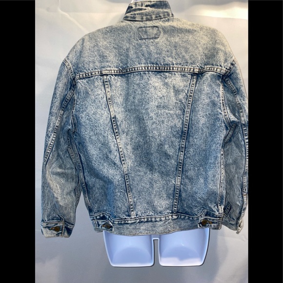 Levi’s denim jacked - Picture 2 of 5